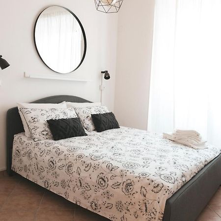 Civico 100 Bed & Breakfast Terni Exterior photo